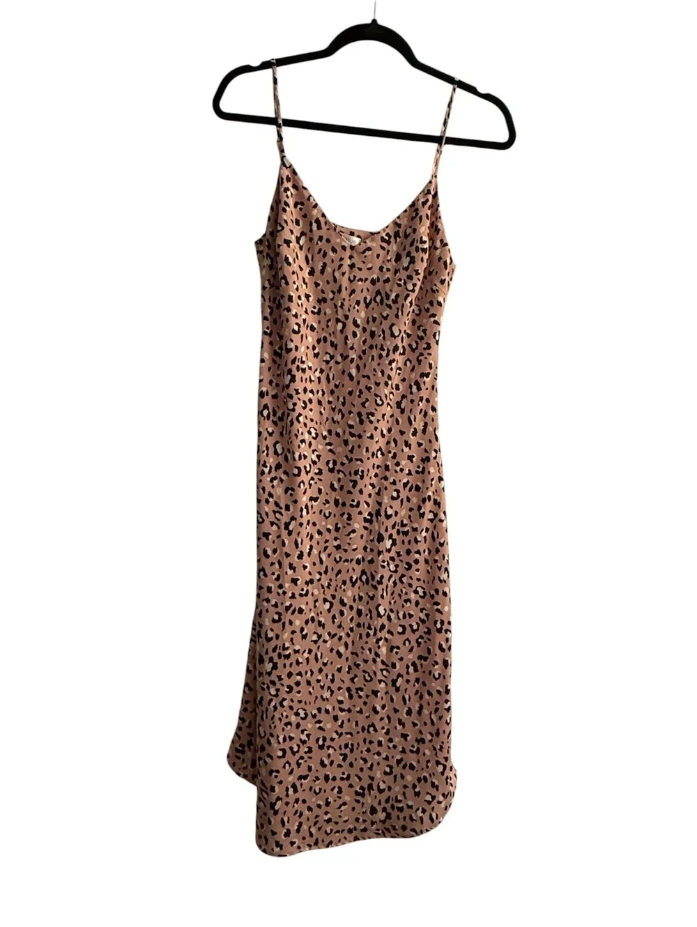 Vestique Leopard Print Size Medium